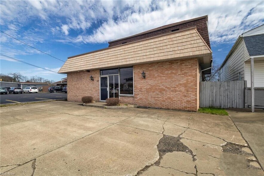 More Photos Of 3129 Pennsylvania Ave, Weirton Storefront Retail Residential For Lease