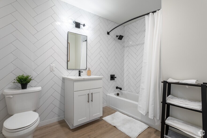 More Photos Of 57 Cannon St, Poughkeepsie Apartments For Lease