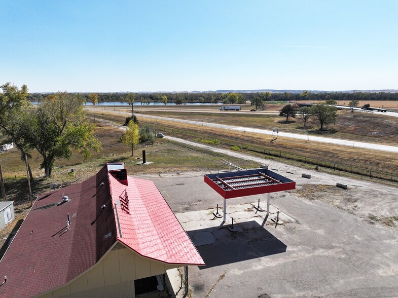 More Photos Of 14417 S L-56d, Brady Convenience Store For Sale