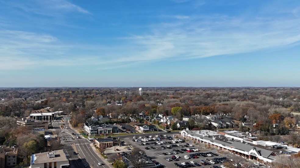 More Photos Of 1250 E Wayzata Blvd, Wayzata Freestanding For Sale
