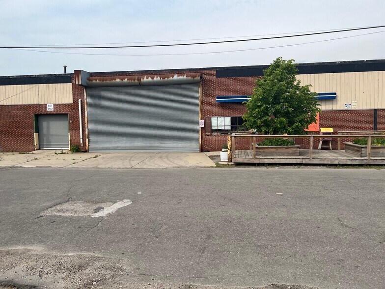 More Photos Of 4731 Bellevue St, Detroit Warehouse For Lease