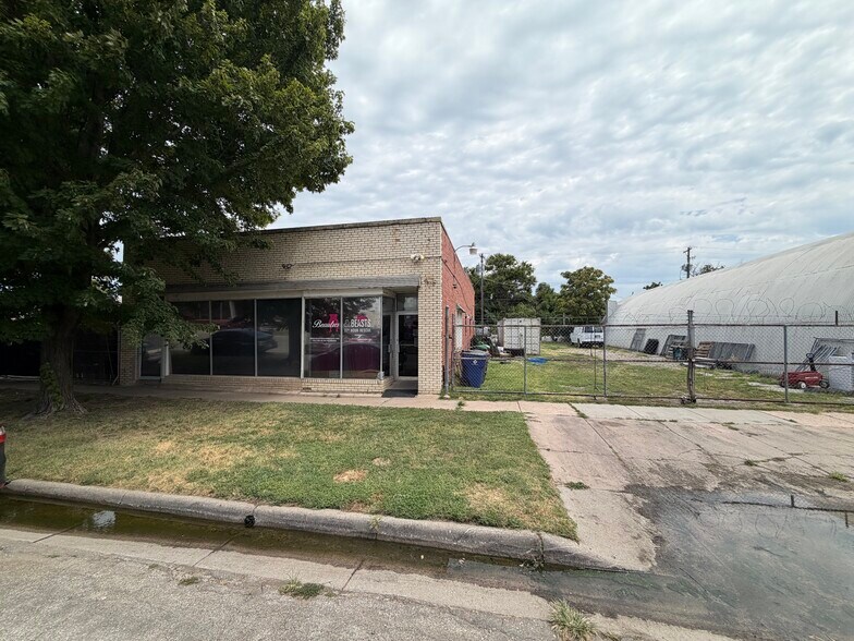 Primary Photo Of 136 S Pattie St, Wichita Warehouse For Sale