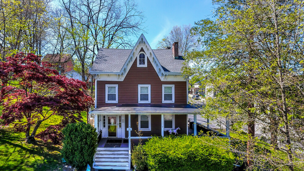 Primary Photo Of 176 Greenwich Ave, Goshen Daycare Center For Sale