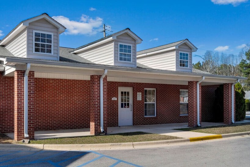 More Photos Of 1450 Jones Dairy Rd, Jasper Medical For Lease