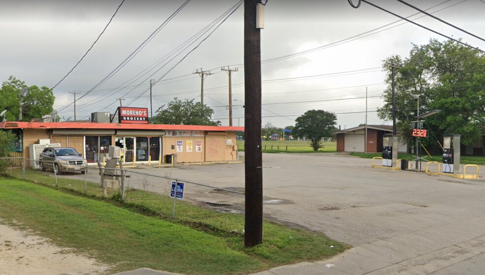 More Photos Of 4103 Commercial Ave, San Antonio Convenience Store For Sale