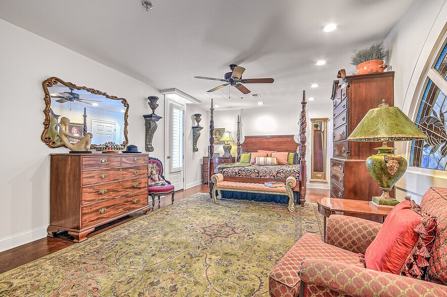 More Photos Of 220 Broad St, Kingsport Flex For Sale
