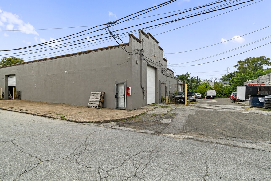 Primary Photo Of 1400 Remington St, Chester Warehouse For Lease
