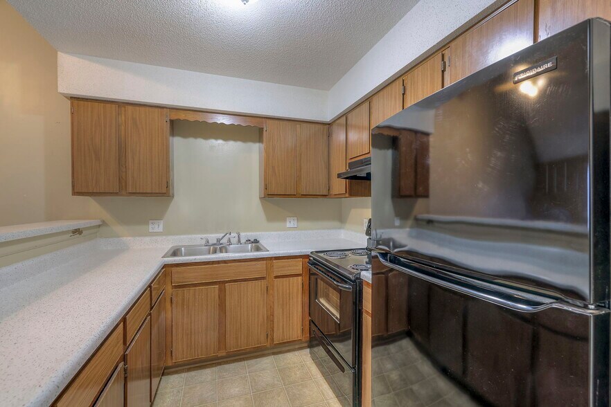 More Photos Of 6820 Chapel Dr, Belton Apartments For Sale