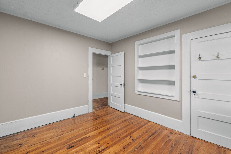 More Photos Of 503 E Spring St, Monroe Office Residential For Sale