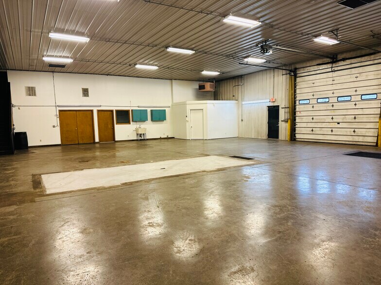 More Photos Of , Kansas City General Retail For Sale