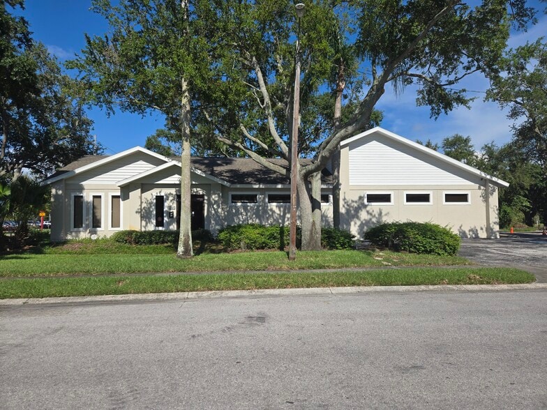 Primary Photo Of 1201 Hamlet Ave, Clearwater Office For Sale