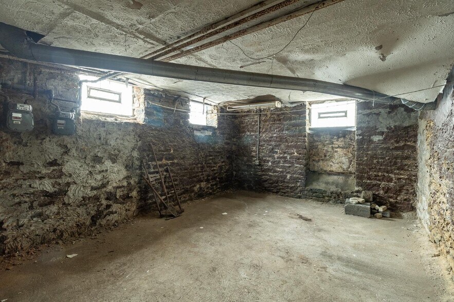 More Photos Of 2008 Colerain Ave, Cincinnati Apartments For Sale