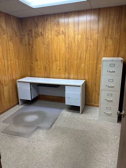 More Photos Of 2032 Sylvester Dr, Moultrie Unknown For Lease
