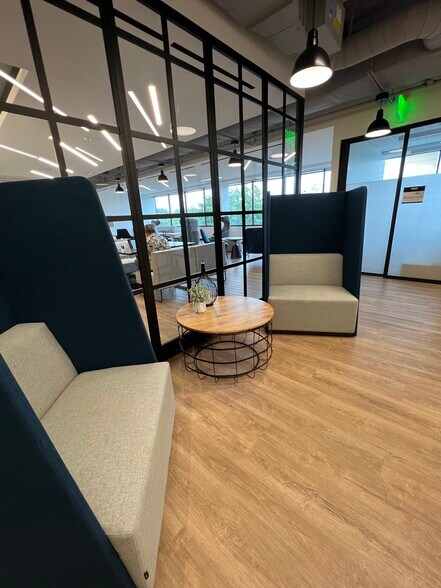 More Photos Of 3060 Williams Dr, Fairfax Office For Lease
