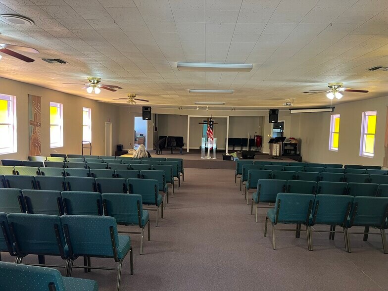 More Photos Of 2302 Jim Lee Rd, Tallahassee Specialty For Sale