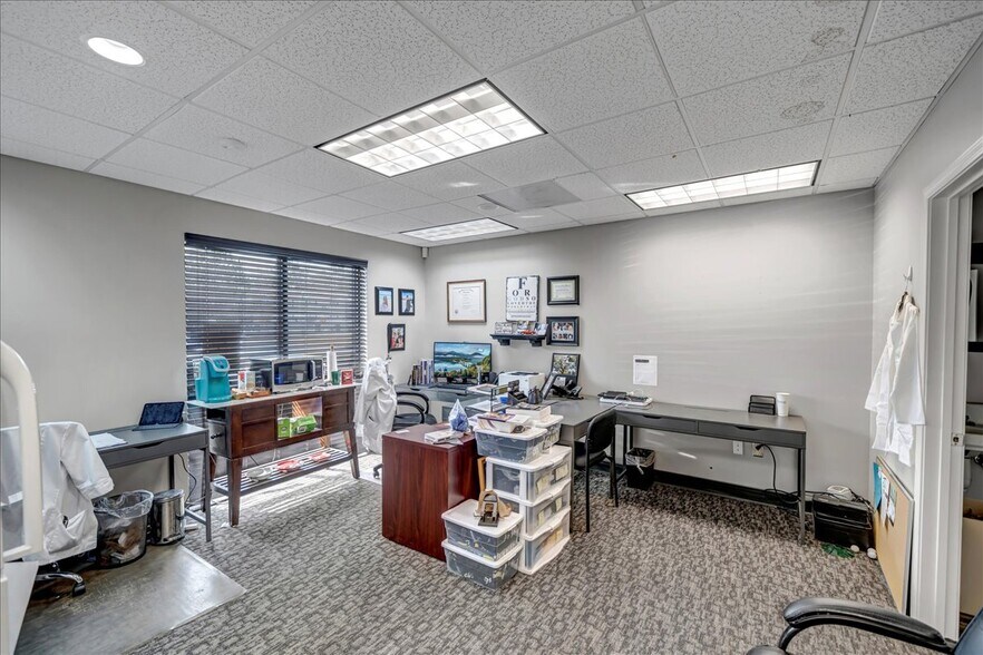 More Photos Of 3801 Northside Dr, Macon-Bibb Medical For Sale