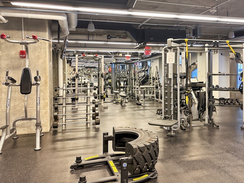 More Photos Of 101 Federal St, Boston Coworking Space