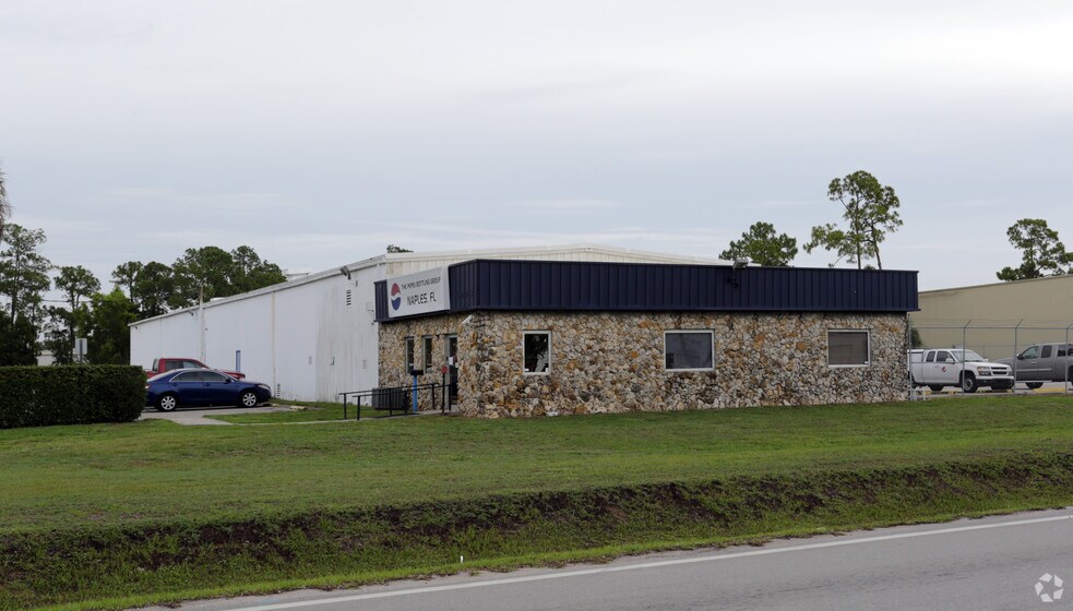 More Photos Of 1225 Industrial Blvd, Naples Distribution For Lease