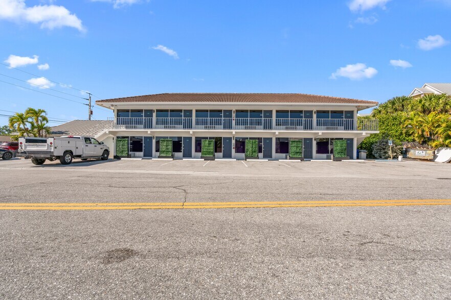 More Photos Of 4330 Bonita Beach Rd, Bonita Springs Hotel For Sale