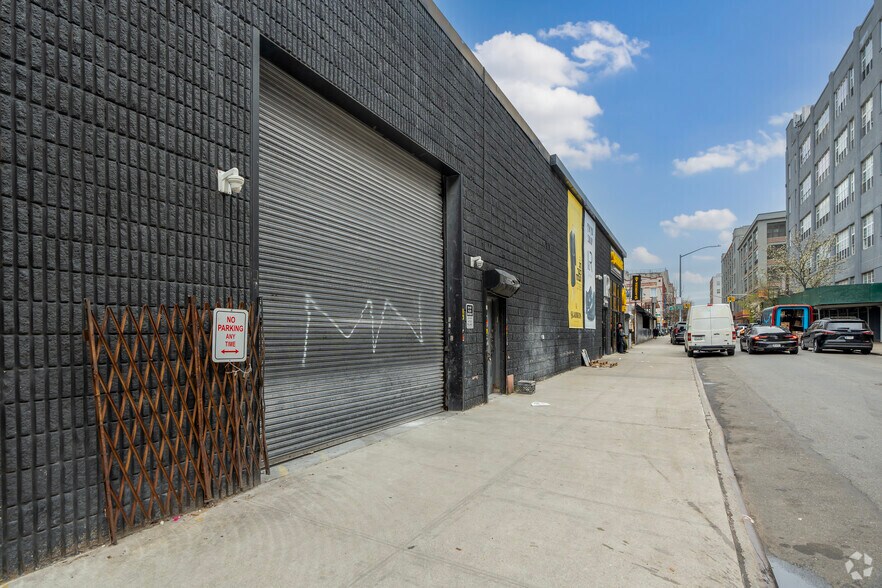 More Photos Of 111 Spencer St, Brooklyn Warehouse For Sale