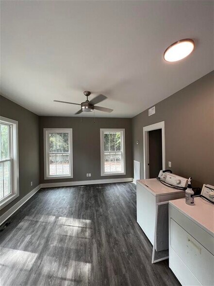 More Photos Of 1327 Park St, Bowling Green Apartments For Sale