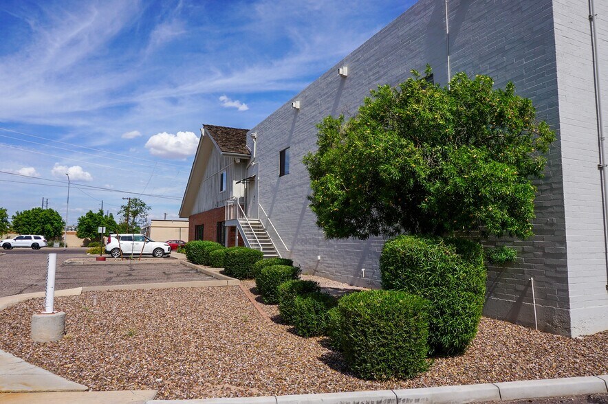 More Photos Of 1455 E University Dr, Mesa Showroom For Sale