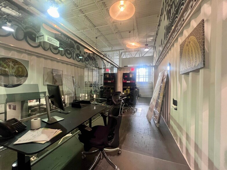 More Photos Of 7620 NW 25th St, Miami Distribution For Lease