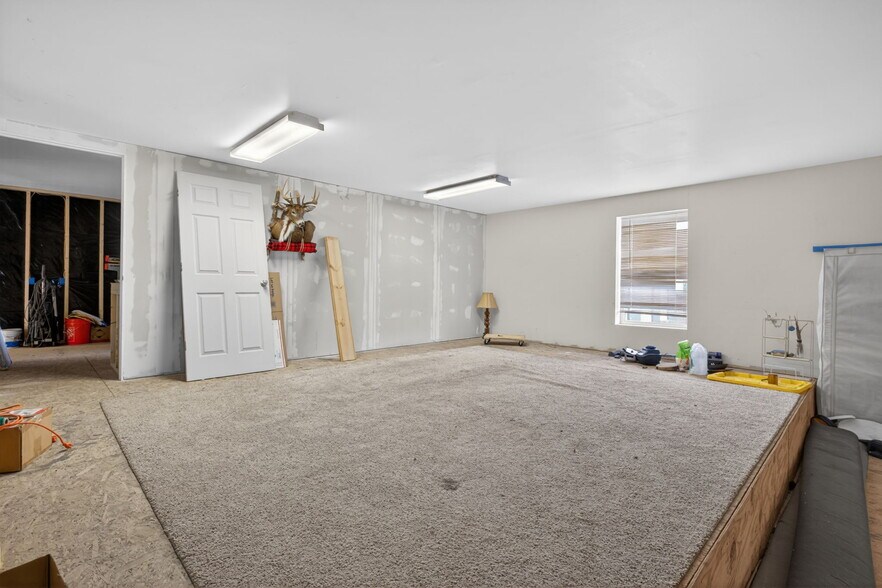 More Photos Of 8 State Route 31, Jordan Storefront Retail Office For Sale