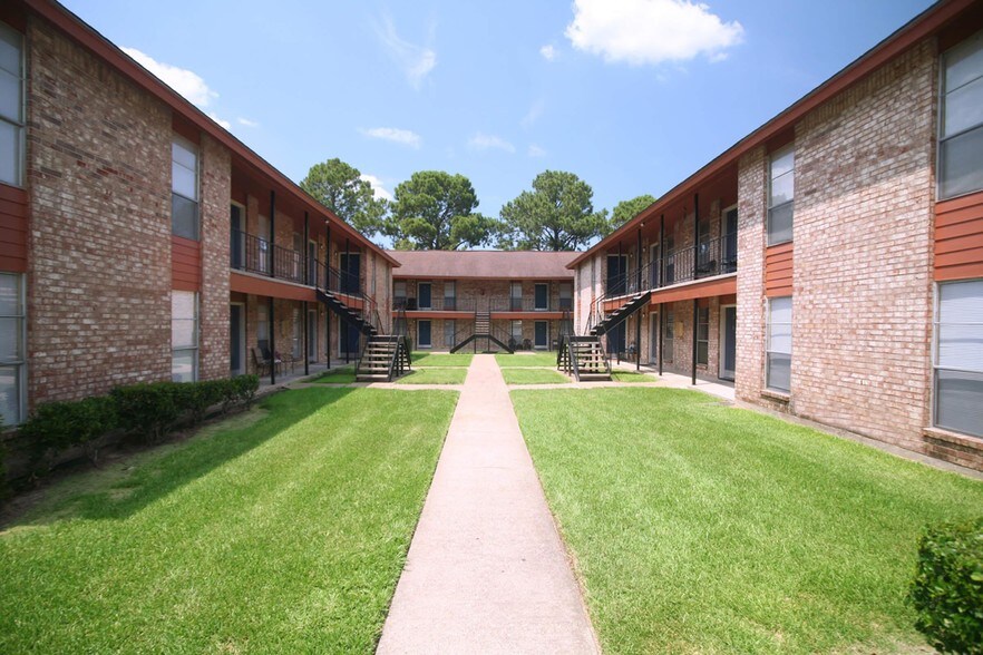 More Photos Of 4075 Laurel St, Beaumont Apartments For Sale