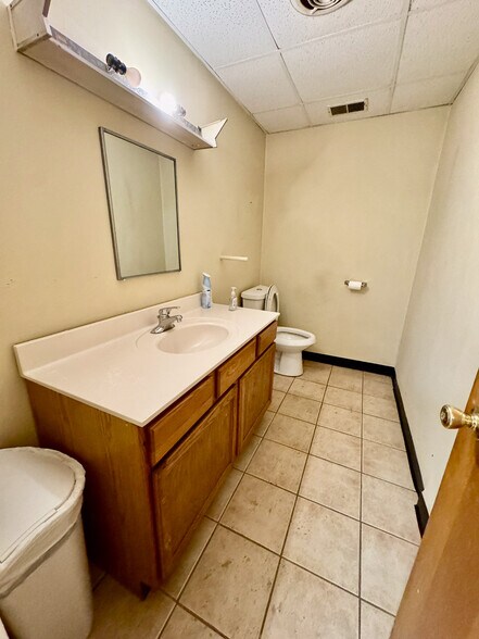 More Photos Of 1234 Brittain Rd, Akron Warehouse For Sale