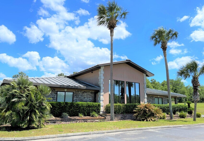 More Photos Of 13680 NW 104th Ter, Alachua Office For Sale