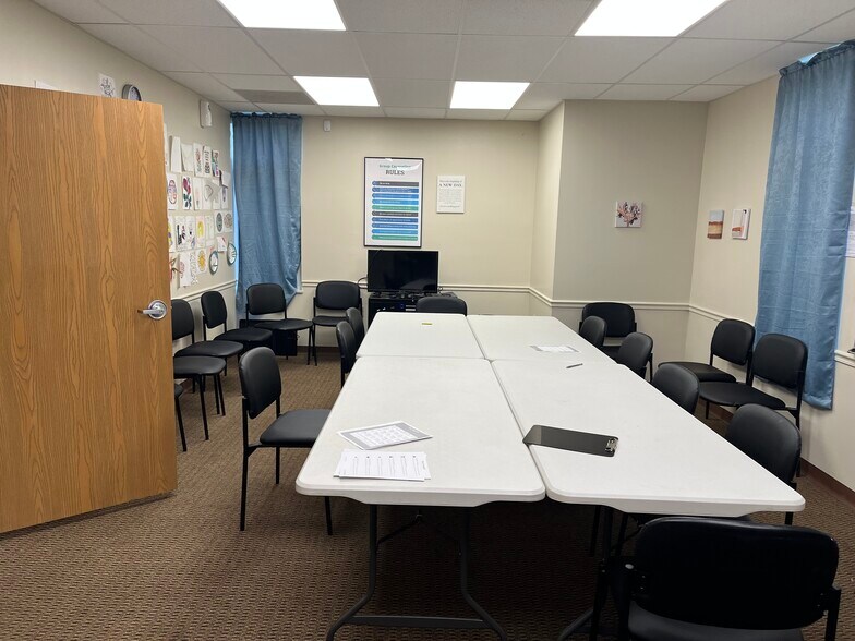 More Photos Of 87 Conservatory Dr, Barberton Medical For Sale