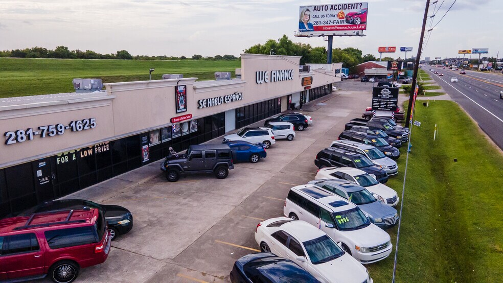 More Photos Of 1830 Highway 6 S, Houston Storefront Retail Office For Lease