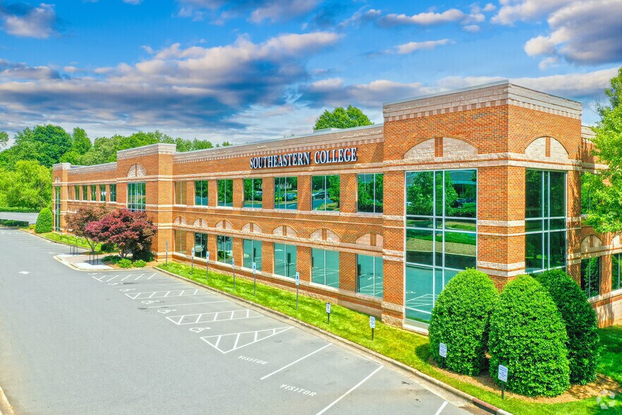 Primary Photo Of 207 Regency Executive Park Dr, Charlotte Office For Lease
