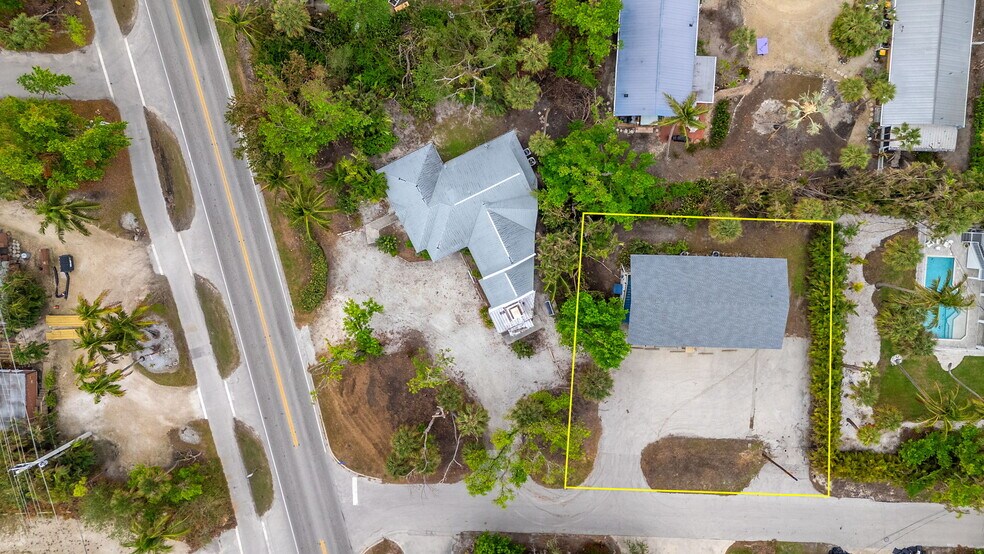 More Photos Of , Sanibel General Retail For Sale