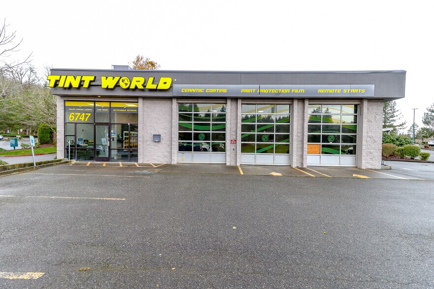 Primary Photo Of 6747 State Hwy 303 NE, Bremerton Auto Repair For Sale