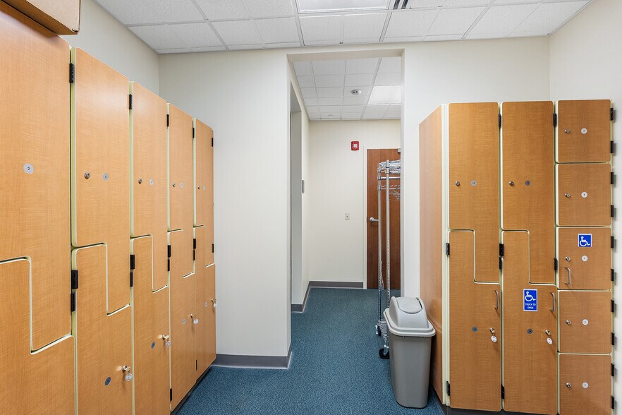 More Photos Of 670 Woodbourne Rd, Langhorne Medical For Sale