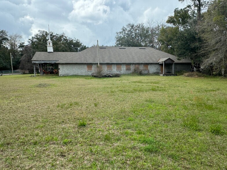 More Photos Of 2367 Jernigan Rd, Jacksonville Religious Facility For Sale