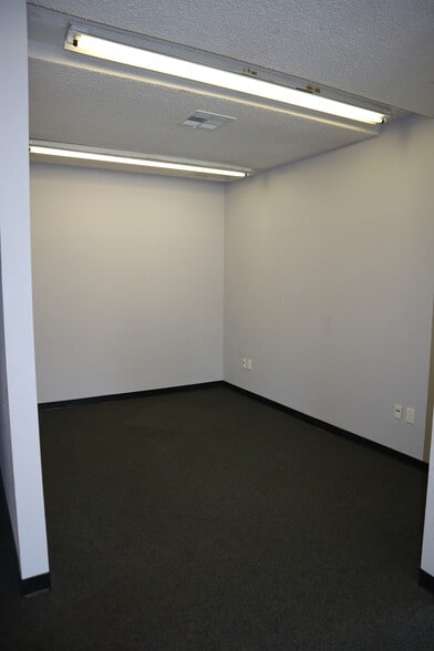 More Photos Of 2358-2368 Lincoln St, Oroville Office For Lease