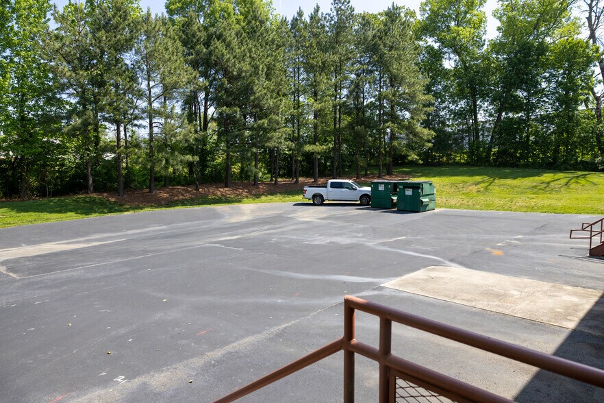 More Photos Of 716-101 Gallimore Dairy, High Point Research And Development For Lease