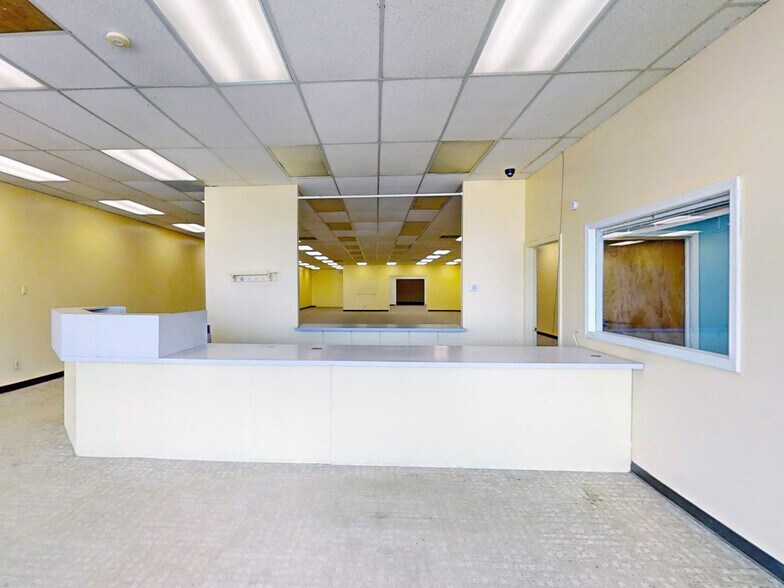 More Photos Of 683-707 Fairmount Ave, Ellicottville Unknown For Sale