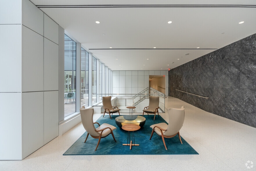 More Photos Of 909 Fannin St, Houston Office For Lease