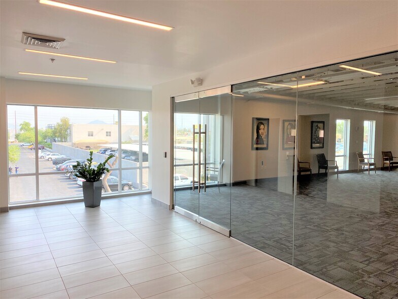 More Photos Of 3925 E Broadway Rd, Phoenix Office For Lease