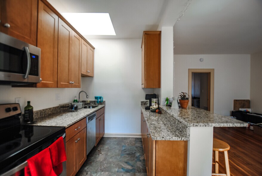 More Photos Of 809 Cathedral St, Baltimore Apartments For Lease