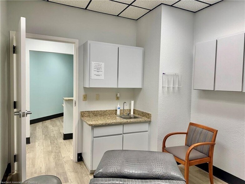 More Photos Of 6801 US Highway 27 N, Sebring Medical For Lease