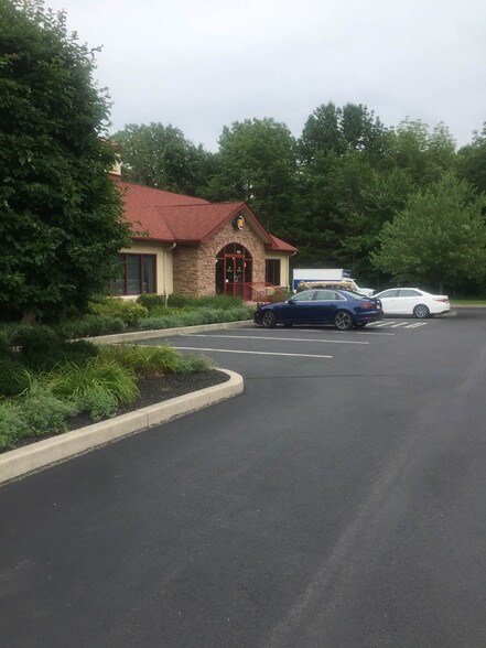 More Photos Of 8133 Easton Rd, Ottsville Self Storage For Lease