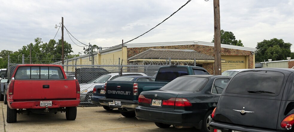 More Photos Of 10441 Mammoth Ave, Baton Rouge Warehouse For Lease