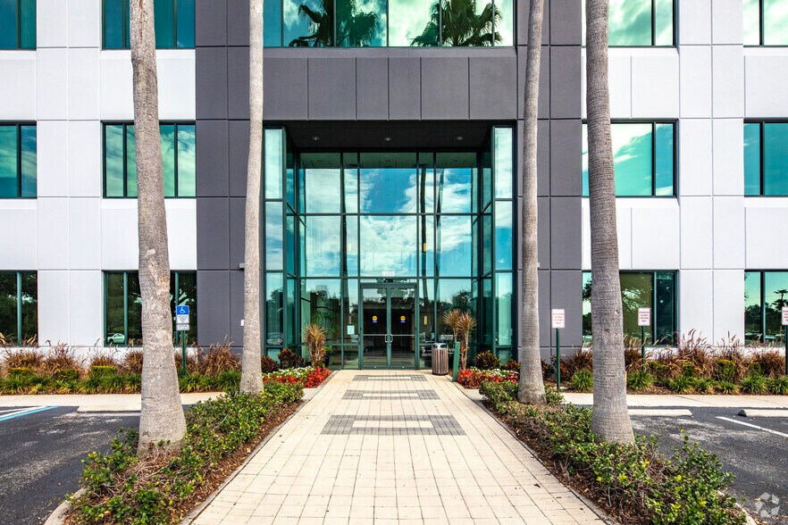 More Photos Of 9009-9119 Corporate Lake Dr, Tampa Unknown For Lease