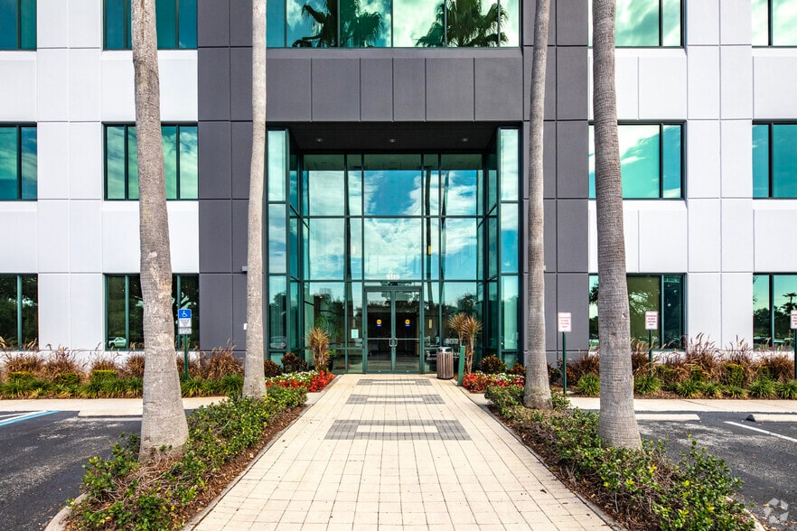 More Photos Of 9119 Corporate Lake Dr, Tampa Office For Lease
