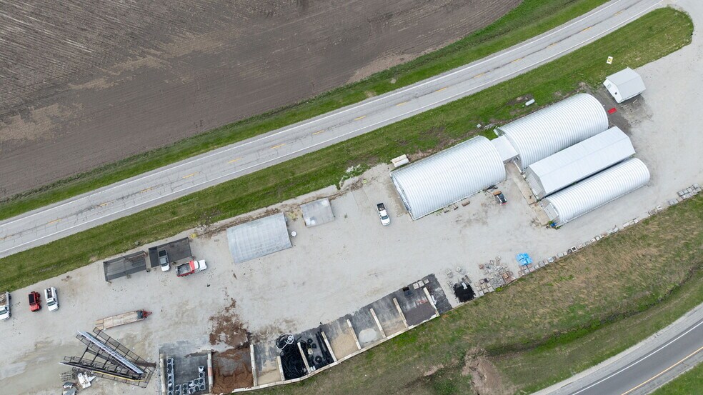 More Photos Of 31000 W Frontage Rd, Farmersville Warehouse For Sale